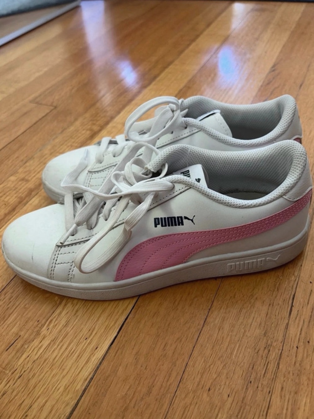 Puma Women's White Sneakers with Pink Formstrip